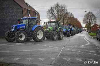 Colonne landbouwvoertuigen trok van Menen richting Roeselare - KW.be - KW.be