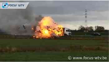 Vrachtwagen staat in brand op A19 in Menen - Focus en WTV
