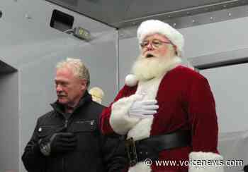 St. Clair Lighted Santa Parade rings in holiday season - New Baltimore Voice Newspapers