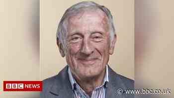 Uttlesford District Council leader says resignation is planned