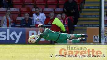 Leyton Orient could send goalkeeper Sargeant back out on loan - Hackney Gazette