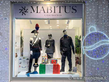 A Enna, Nicosia e Piazza Armerina per il 4 novembre esposte le divise dei carabinieri nelle vetrine dei negozi - TeleNicosia - TeleNicosia