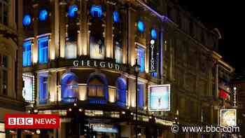 Stephen Sondheim: London's West End to dim lights for theatre icon - BBC News
