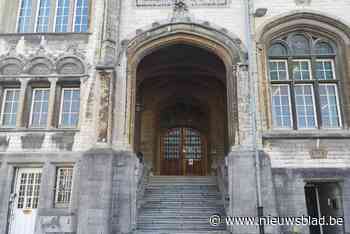 Duo probeerde pakje drugs over gevangenismuur te gooien: “En dat is een ware plaag”