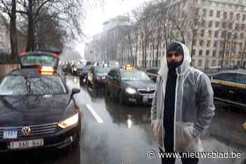 Taxichauffeurs snappen niet dat voor Uber wetgeving compleet wordt omgegooid: “Dan kan mijn kapper binnenkort ook een restaurant openen”