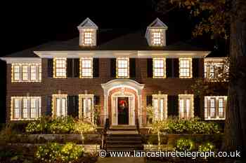 Book a stay at the Home Alone house in Chicago with AirBNB