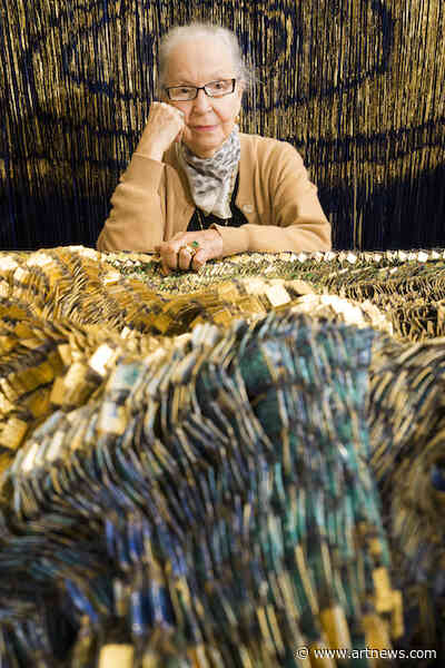 Fabric of Impulse: Fiber Artist Olga de Amaral Melds Artistic Spontaneity with Slow Craft