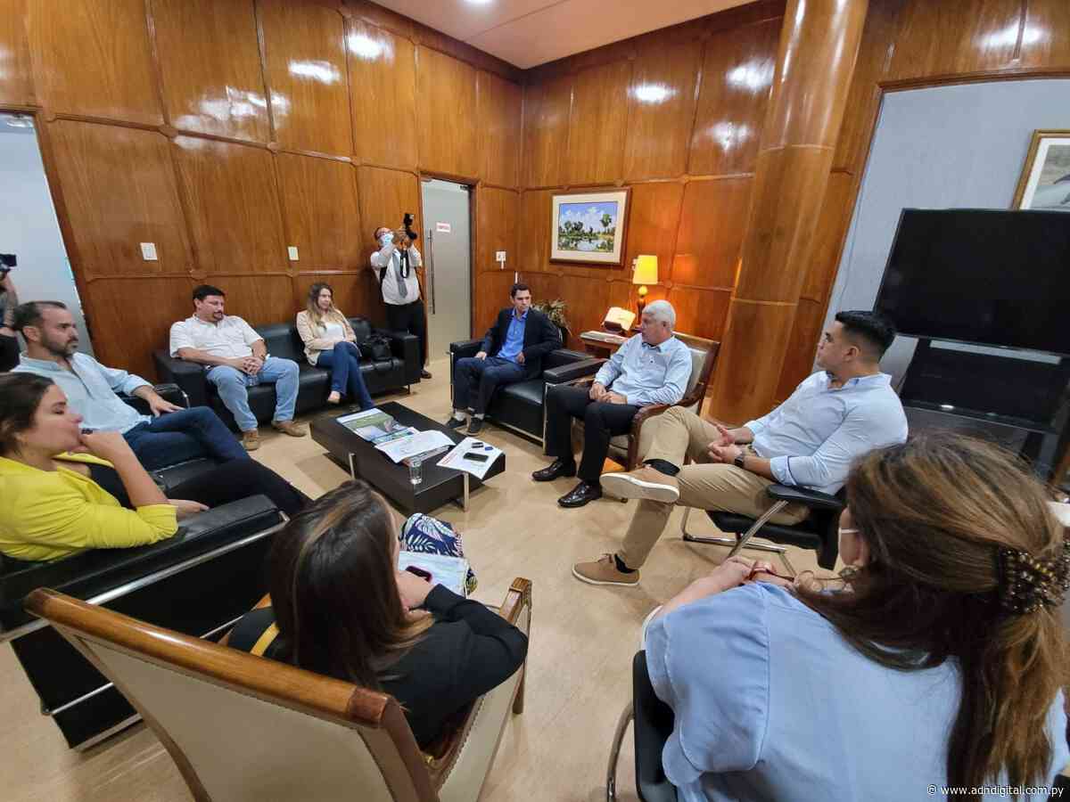 Ministro y concejales de Asunción debatieron sobre obras que beneficien a la Capital - ADN Paraguayo