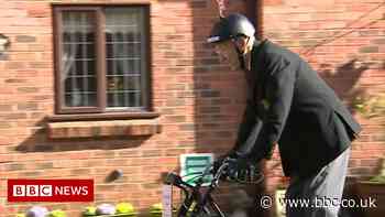 Warwick great-grandad completes rollerskating challenge