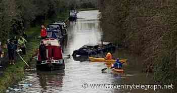 Oil spill fears after barge sinks on stretch of canal in Coventry - Coventry Live