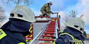 Hemmingen: Feuerwehreinsatz an Haus an Westerriede in Westerfeld - Hannoversche Allgemeine