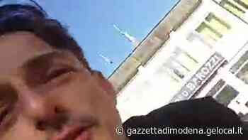 Modena. Ancora un blitz no-mask a scuola e il video va in rete Offese alla bidella - La Gazzetta di Modena