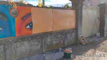 Murales colorati per rendere più bella Codroipo, all'opera l'artista Fantini - Friuli Oggi