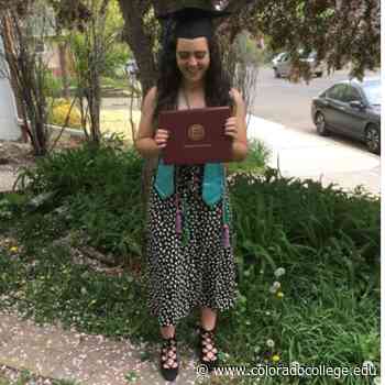 Nina Murray Graduates with a Master of Social Work from University of Minnesota! - Colorado College News