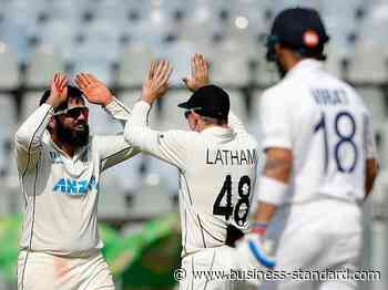 Not out, says Vaughan as Virat Kohlis dismissal triggers debate - Business Standard