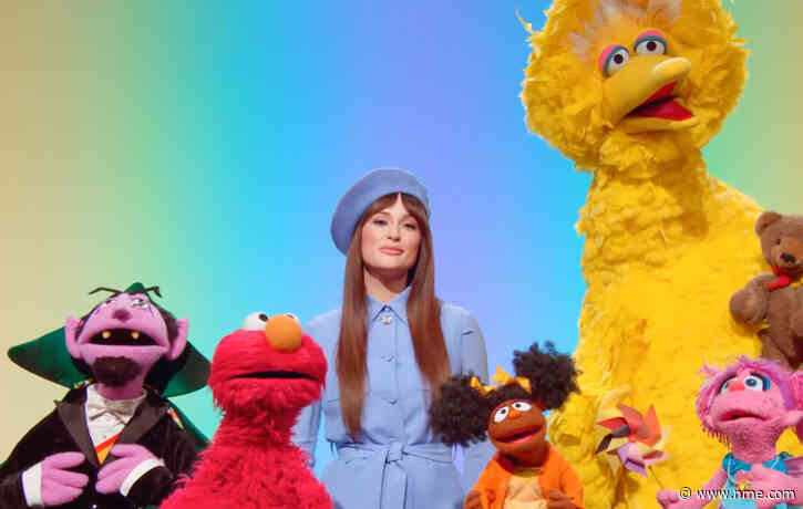 Watch Kacey Musgraves sing about ‘All The Colors Of The World’ on ‘Sesame Street’