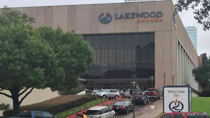 Plumber finds 500 envelopes stuffed with money behind megachurch toilet