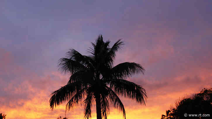 Tropical paradise threatened by blizzard