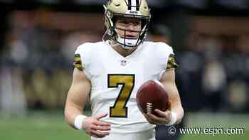 Source: Saints QB Hill to play through hurt finger