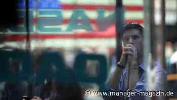 Kryptowährung Bitcoin mit Kurssturz an der Börse, Nasdaq und Dax mit Verlusten