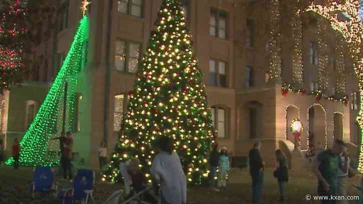 Christmas Stroll Festival kicks off in Georgetown