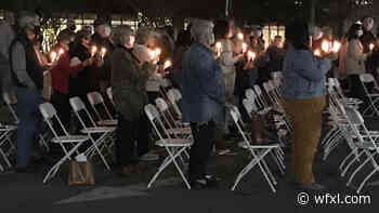 Phoebe Putney Medical Hospital holds Lights of Love tree lighting ceremony - WFXL FOX 31