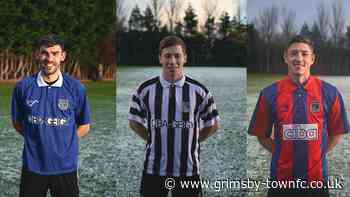 Retro Shirt Countdown To Christmas - News - Official Grimsby Town Website