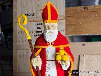 Il «miracolo» di San Nicola: a Bari Babbo Natale diventa una statua di mattoncini Lego - Buone Notizie