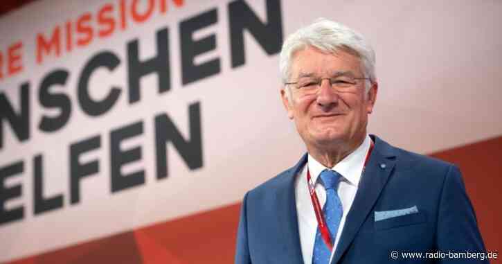 Präsident des Bayerischen Roten Kreuzes tritt ab