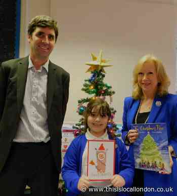 Smiley Big Ben design wins Epping MP Christmas competition
