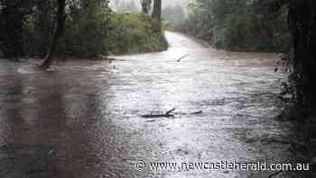 Hunter river flooding: Maitland, Raymond Terrace warned to brace for minor flooding - Newcastle Herald