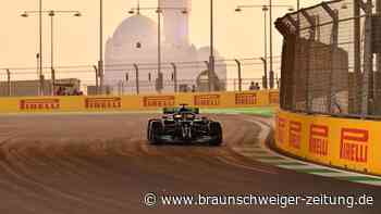 Hamilton holt Pole in Dschidda - Verstappen rast in Mauer