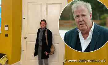 Richard Hammond looks TINY next to Jeremy Clarkson's front door