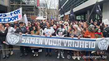 Live - Nieuwe manifestatie tegen coronamaatregelen in Brussel: ‘Politie zowel in uniform als in burger aanwezig’