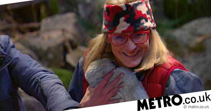 I’m A Celebrity 2021: Camp in tears as Louise Minchin gets emotional phone call from home