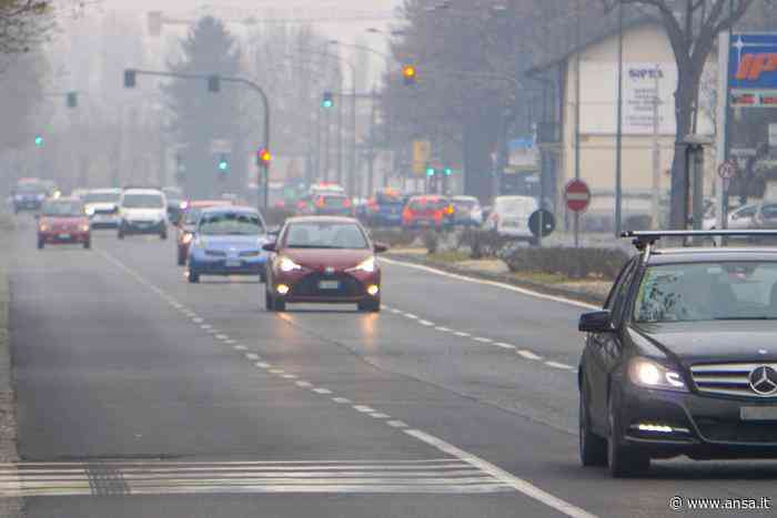 Ispra, emissioni gas serra +4,8% nel 2021 su anno - Inquinamento - Agenzia ANSA