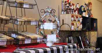 Holiday Marketplace fills Hannibal Arts Council with holiday cheer - Hannibal.net