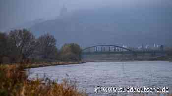 Regen, Schnee und stürmische Böen: Kaltstart in die Woche - Süddeutsche Zeitung