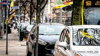 Essen: Falschparker gefährden Verkehr an Frohnhauser Kreuzung - Westdeutsche Allgemeine Zeitung
