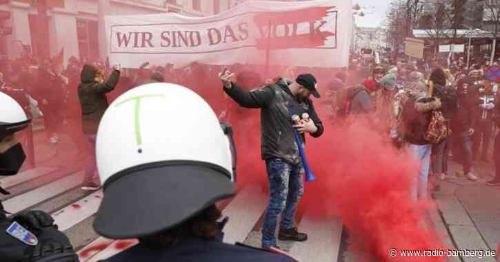 Mehr als 40.000 bei Demo gegen Corona-Maßnahmen in Wien