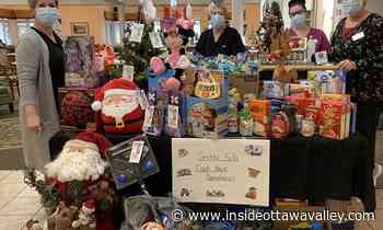 Chartwell Van Horne residents, staff collect food, toys for Smiths Falls families in need - Ottawa Valley News