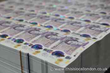Gravesend:  £30k cash seized from van driver using phone