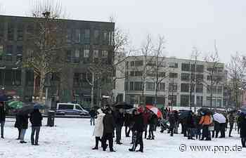 "Spaziergang" gegen Corona-Impfpflicht in Passau - Passau - Passauer Neue Presse