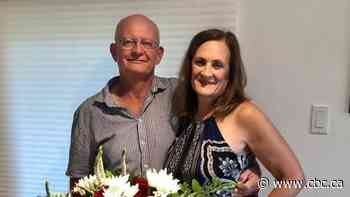 As omicron variant spreads, Manitoba couple feel 'criminalized' after return from South Africa