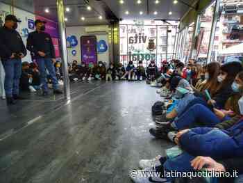 "Una vita da social", la polizia postale incontra gli studenti di Formia - LatinaQuotidiano.it