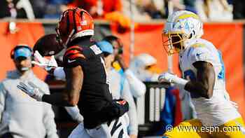 Michael Davis makes wild interception in back-and-forth game