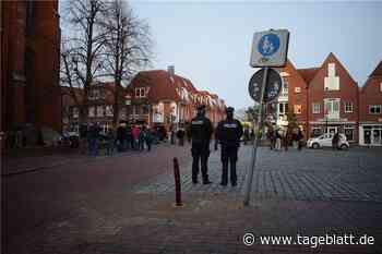 Corona-Skeptiker feiern „Gottesdienst“ auf dem Petri-Platz - TAGEBLATT: Nachrichten aus Stade, Buxtehude und der Region - Tageblatt-online