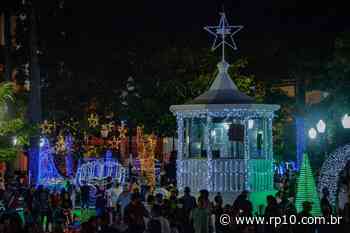 Natal Iluminado 2021 em Birigui: show de luzes e chegada do Papai Noel encantam visitantes - RP10