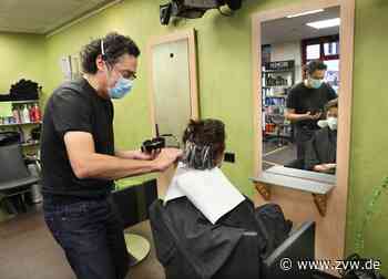 Termine mit Ungeimpften platzen: Friseur aus Stetten klagt über PCR-Testpflicht - Zeitungsverlag Waiblingen