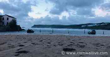 Jaguar and Land Rover get caught out at Polzeath beach - Cornwall Live